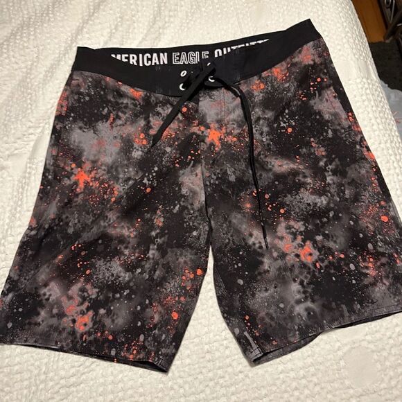 AMERICAN EAGLE Mens Board Shorts- Size Medium - Picture 1 of 3